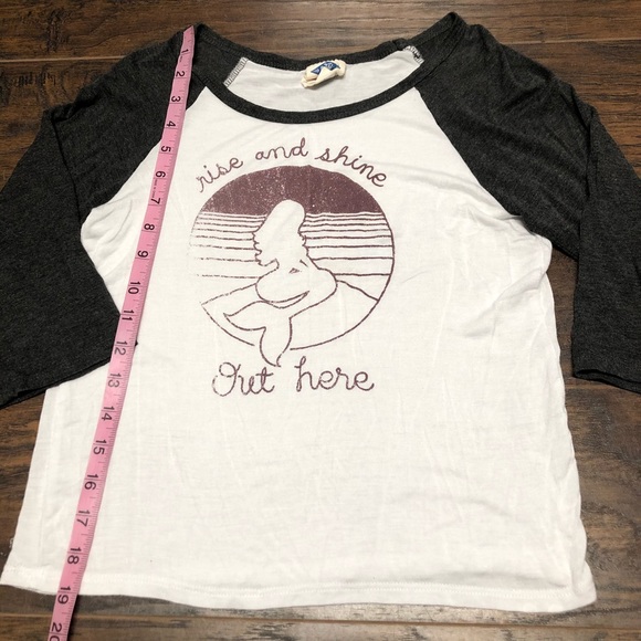 Sadie Robertson Mermaid 3/4 Graphic Tee Size Small - Picture 7 of 7